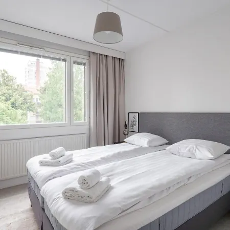 Stylish 1br With Private Sauna & Balcony *